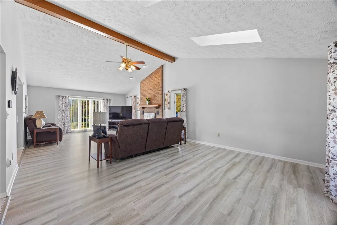 34 La Solis Drive, Greece, New York 14626, Greece, New York 14626, 3 Bedrooms Bedrooms, 7 Rooms Rooms,2 BathroomsBathrooms,Residential,Closed,34 La Solis Drive, Greece, New York 14626,0,R1636464