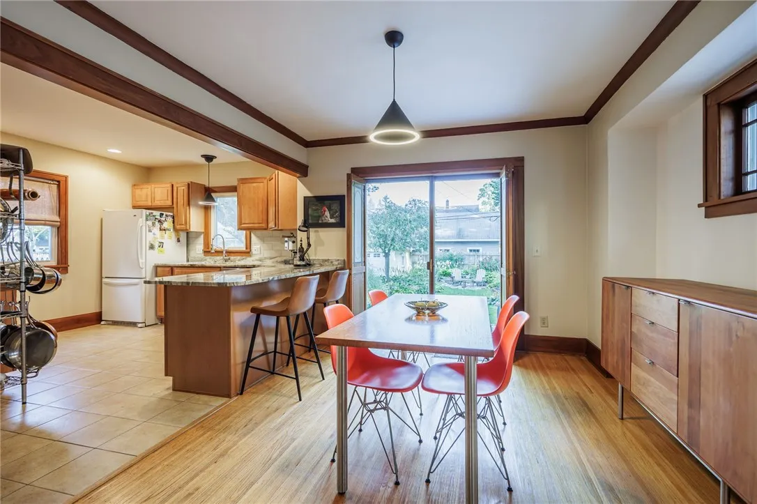 78 Parkside Crescent, Irondequoit, New York 14617, Irondequoit, New York 14617, 3 Bedrooms Bedrooms, 8 Rooms Rooms,1 BathroomBathrooms,Residential,Closed,78 Parkside Crescent, Irondequoit, New York 14617,0,R1634162