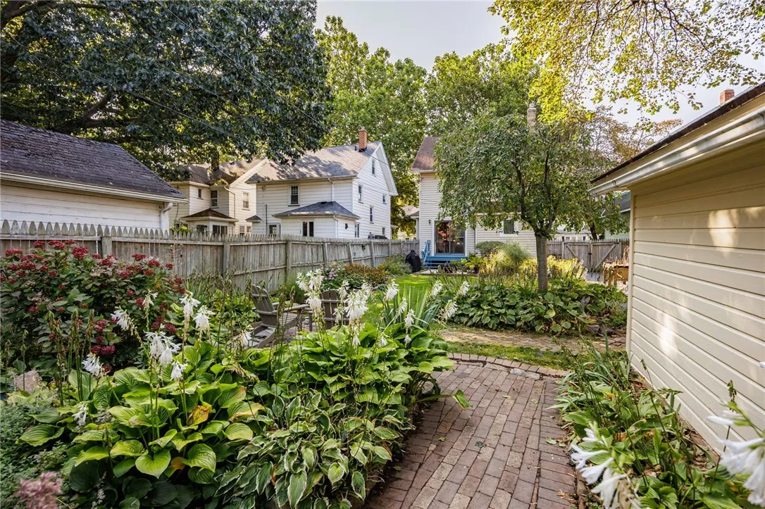 78 Parkside Crescent, Irondequoit, New York 14617, Irondequoit, New York 14617, 3 Bedrooms Bedrooms, 8 Rooms Rooms,1 BathroomBathrooms,Residential,Closed,78 Parkside Crescent, Irondequoit, New York 14617,0,R1634162