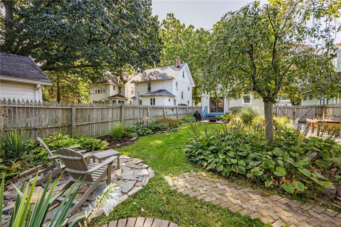 78 Parkside Crescent, Irondequoit, New York 14617, Irondequoit, New York 14617, 3 Bedrooms Bedrooms, 8 Rooms Rooms,1 BathroomBathrooms,Residential,Closed,78 Parkside Crescent, Irondequoit, New York 14617,0,R1634162