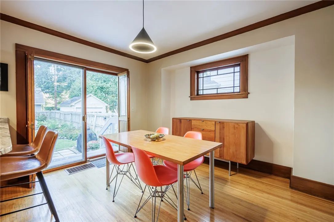 78 Parkside Crescent, Irondequoit, New York 14617, Irondequoit, New York 14617, 3 Bedrooms Bedrooms, 8 Rooms Rooms,1 BathroomBathrooms,Residential,Closed,78 Parkside Crescent, Irondequoit, New York 14617,0,R1634162