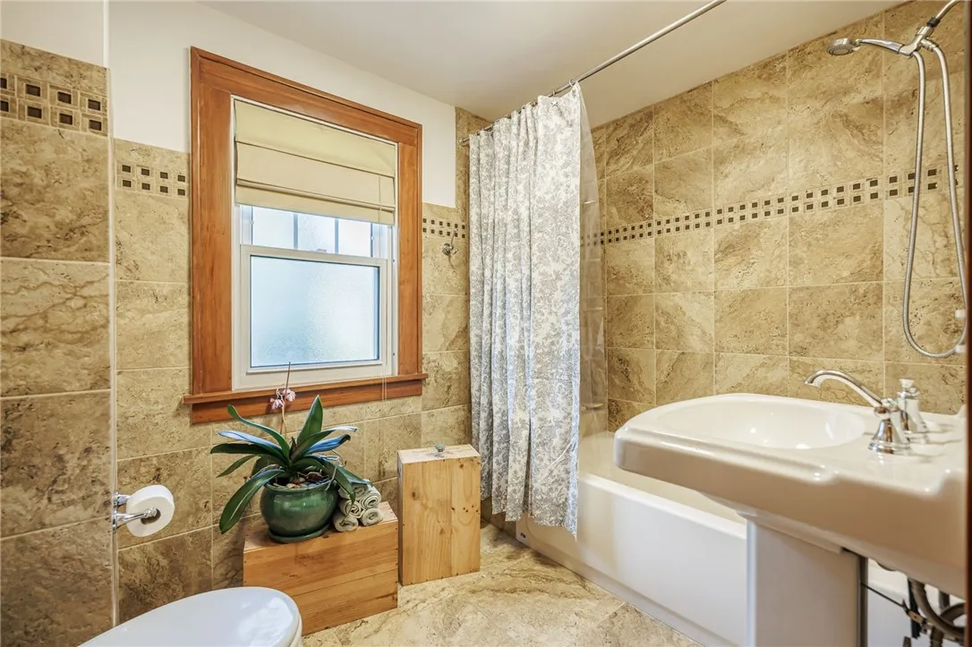 78 Parkside Crescent, Irondequoit, New York 14617, Irondequoit, New York 14617, 3 Bedrooms Bedrooms, 8 Rooms Rooms,1 BathroomBathrooms,Residential,Closed,78 Parkside Crescent, Irondequoit, New York 14617,0,R1634162