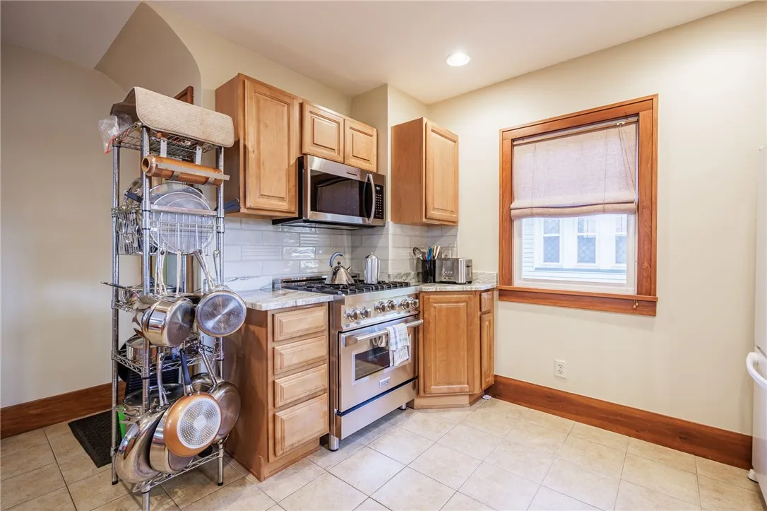 78 Parkside Crescent, Irondequoit, New York 14617, Irondequoit, New York 14617, 3 Bedrooms Bedrooms, 8 Rooms Rooms,1 BathroomBathrooms,Residential,Closed,78 Parkside Crescent, Irondequoit, New York 14617,0,R1634162