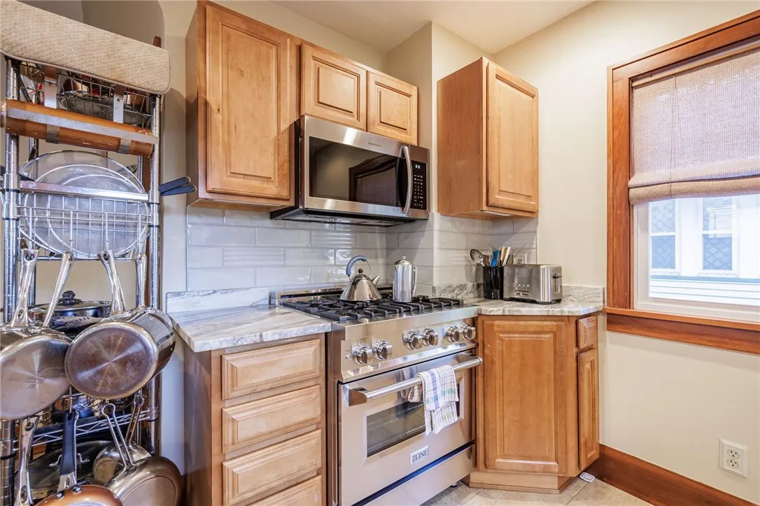 78 Parkside Crescent, Irondequoit, New York 14617, Irondequoit, New York 14617, 3 Bedrooms Bedrooms, 8 Rooms Rooms,1 BathroomBathrooms,Residential,Closed,78 Parkside Crescent, Irondequoit, New York 14617,0,R1634162