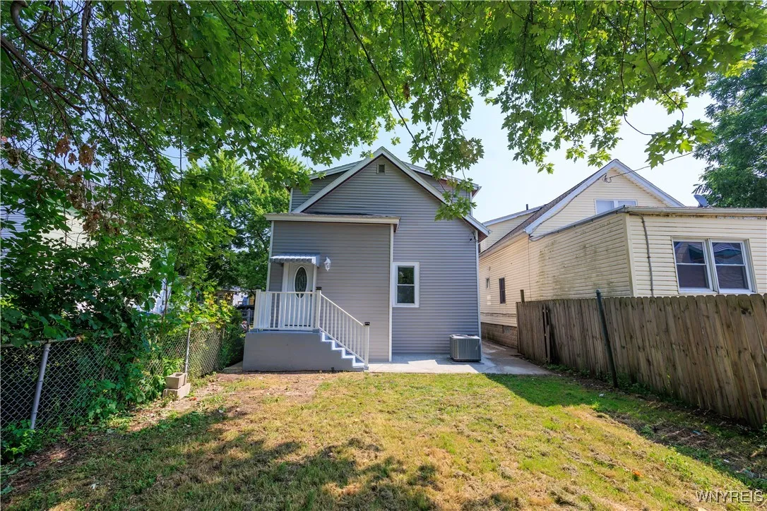 108 Eckhert Street, Buffalo, New York 14207, Buffalo, New York 14207, 5 Bedrooms Bedrooms, ,2 BathroomsBathrooms,Residential,For Sale,108 Eckhert Street, Buffalo, New York 14207,0,B1636480