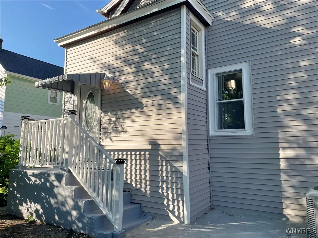 108 Eckhert Street, Buffalo, New York 14207, Buffalo, New York 14207, 5 Bedrooms Bedrooms, ,2 BathroomsBathrooms,Residential,For Sale,108 Eckhert Street, Buffalo, New York 14207,0,B1636480