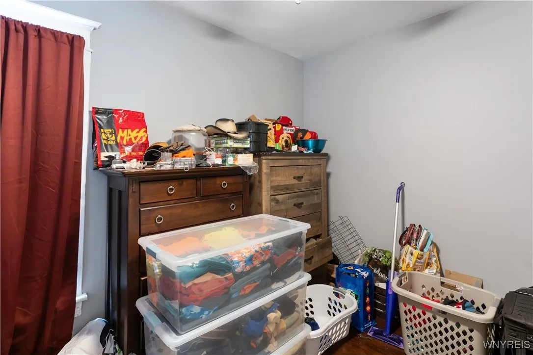 30 Geary Street, Buffalo, New York 14210, Buffalo, New York 14210, 6 Bedrooms Bedrooms, ,2 BathroomsBathrooms,Residential,For Sale,30 Geary Street, Buffalo, New York 14210,0,B1636892