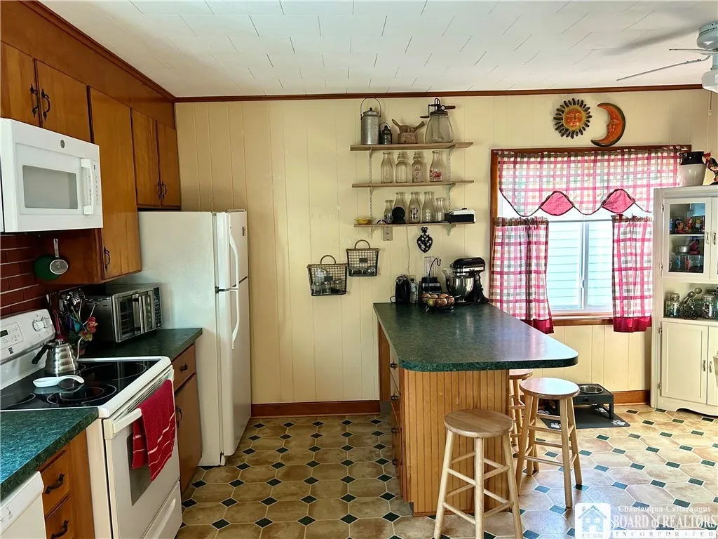 235 Eagle Street, Pomfret, New York 14063, Pomfret, New York 14063, 3 Bedrooms Bedrooms, 9 Rooms Rooms,1 BathroomBathrooms,Residential,For Sale,235 Eagle Street, Pomfret, New York 14063,0,R1636739
