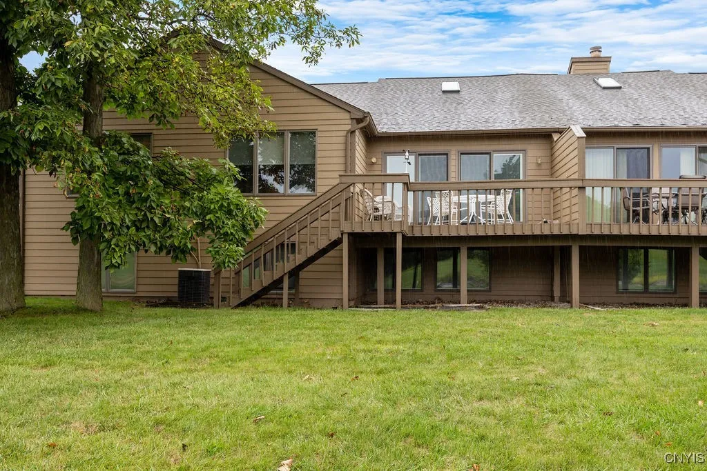 6121 Royal Birkdale, Dewitt, New York 13078, De Witt, New York 13078, 3 Bedrooms Bedrooms, 8 Rooms Rooms,3 BathroomsBathrooms,Residential,For Sale,6121 Royal Birkdale, Dewitt, New York 13078,0,S1636129