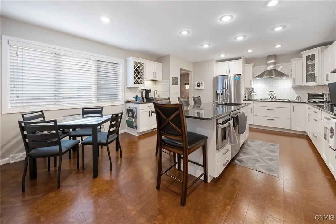 6121 Royal Birkdale, Dewitt, New York 13078, De Witt, New York 13078, 3 Bedrooms Bedrooms, 8 Rooms Rooms,3 BathroomsBathrooms,Residential,For Sale,6121 Royal Birkdale, Dewitt, New York 13078,0,S1636129