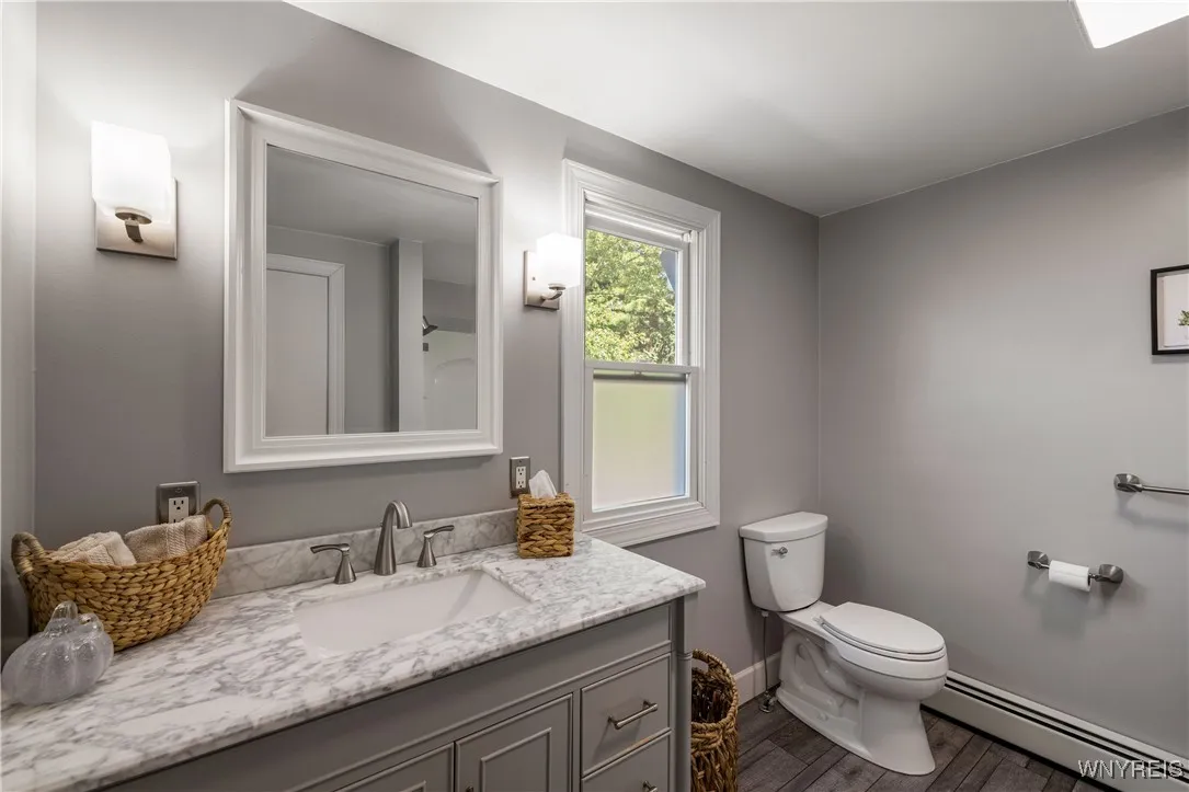 2268 Stony Point Road, Grand Island, New York 1407, Grand Island, New York 14072, 3 Bedrooms Bedrooms, 7 Rooms Rooms,1 BathroomBathrooms,Residential,For Sale,2268 Stony Point Road, Grand Island, New York 1407,0,B1636814