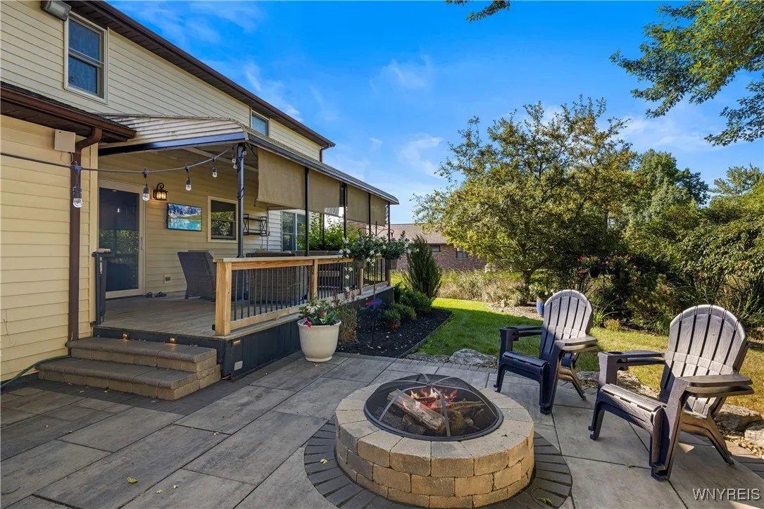 2268 Stony Point Road, Grand Island, New York 1407, Grand Island, New York 14072, 3 Bedrooms Bedrooms, 7 Rooms Rooms,1 BathroomBathrooms,Residential,For Sale,2268 Stony Point Road, Grand Island, New York 1407,0,B1636814