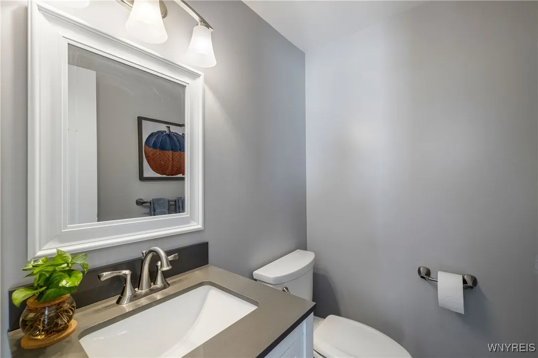 2268 Stony Point Road, Grand Island, New York 1407, Grand Island, New York 14072, 3 Bedrooms Bedrooms, 7 Rooms Rooms,1 BathroomBathrooms,Residential,For Sale,2268 Stony Point Road, Grand Island, New York 1407,0,B1636814