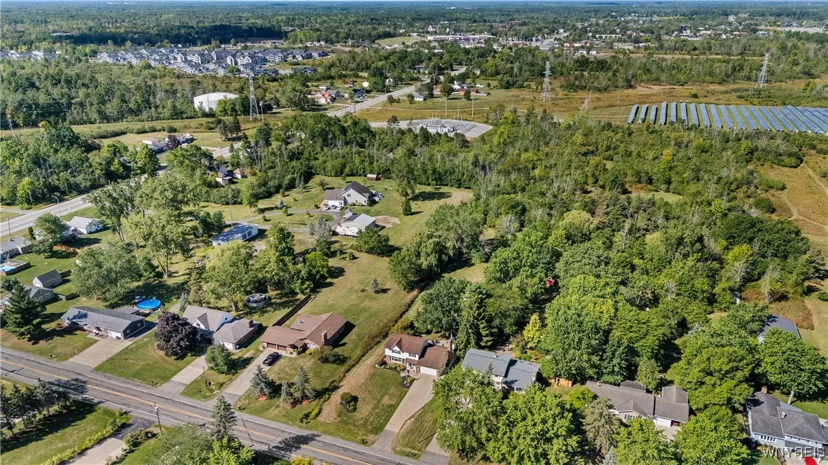 2268 Stony Point Road, Grand Island, New York 1407, Grand Island, New York 14072, 3 Bedrooms Bedrooms, 7 Rooms Rooms,1 BathroomBathrooms,Residential,For Sale,2268 Stony Point Road, Grand Island, New York 1407,0,B1636814