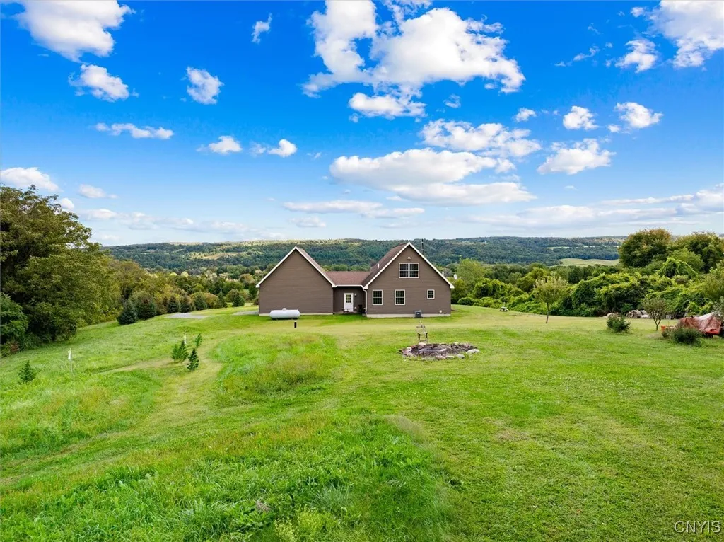 5879 West Road, Stockbridge, New York 13409, Stockbridge, New York 13409, 3 Bedrooms Bedrooms, 9 Rooms Rooms,2 BathroomsBathrooms,Residential,For Sale,5879 West Road, Stockbridge, New York 13409,0,S1636595