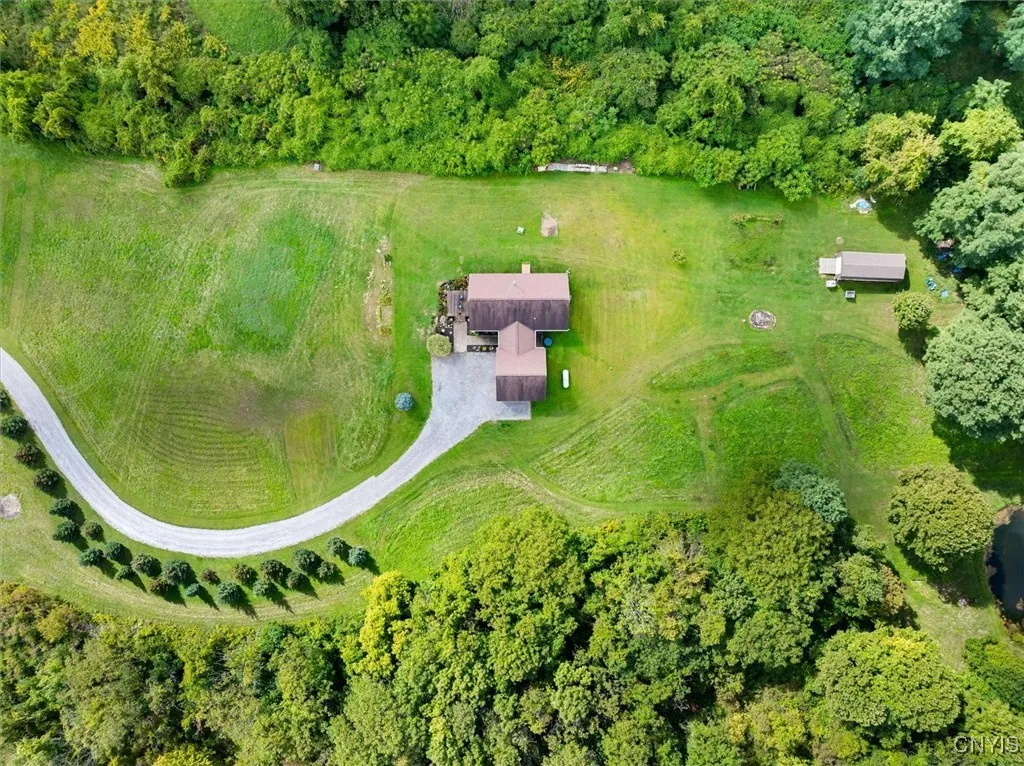 5879 West Road, Stockbridge, New York 13409, Stockbridge, New York 13409, 3 Bedrooms Bedrooms, 9 Rooms Rooms,2 BathroomsBathrooms,Residential,For Sale,5879 West Road, Stockbridge, New York 13409,0,S1636595