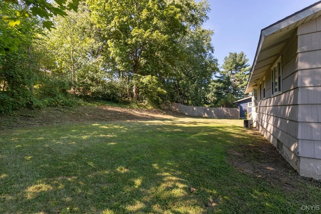 115 Margo Lane, Manlius, New York 13066, Manlius, New York 13066, 4 Bedrooms Bedrooms, 10 Rooms Rooms,2 BathroomsBathrooms,Residential,For Sale,115 Margo Lane, Manlius, New York 13066,0,S1636969