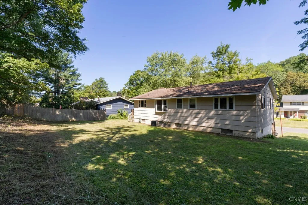 115 Margo Lane, Manlius, New York 13066, Manlius, New York 13066, 4 Bedrooms Bedrooms, 10 Rooms Rooms,2 BathroomsBathrooms,Residential,For Sale,115 Margo Lane, Manlius, New York 13066,0,S1636969