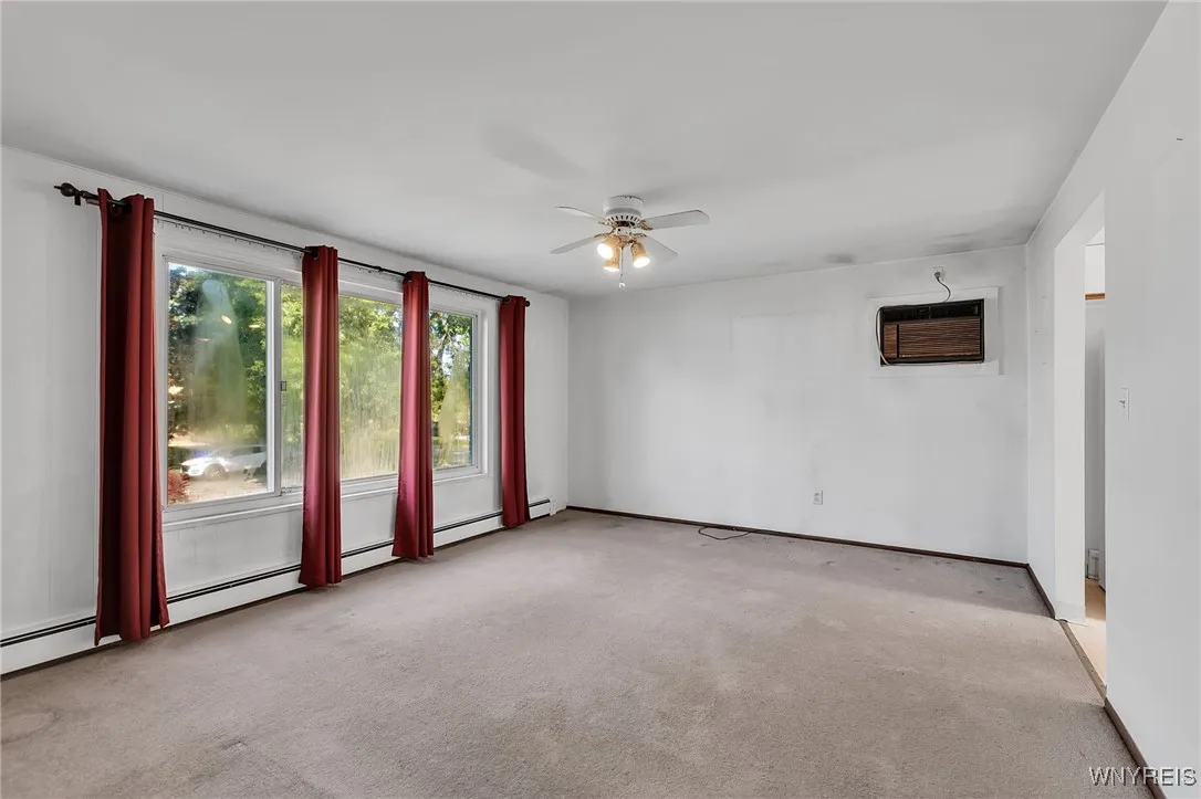 91 Jasmine Avenue, West Seneca, New York 14224, West Seneca, New York 14224, 4 Bedrooms Bedrooms, ,2 BathroomsBathrooms,Residential,For Sale,91 Jasmine Avenue, West Seneca, New York 14224,0,B1629967