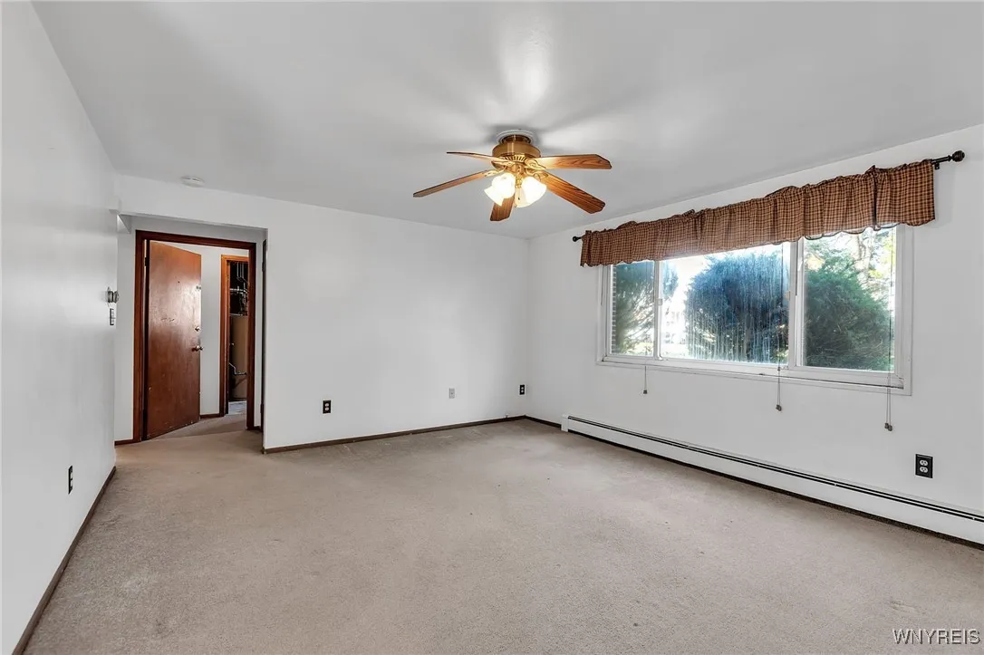 91 Jasmine Avenue, West Seneca, New York 14224, West Seneca, New York 14224, 4 Bedrooms Bedrooms, ,2 BathroomsBathrooms,Residential,For Sale,91 Jasmine Avenue, West Seneca, New York 14224,0,B1629967