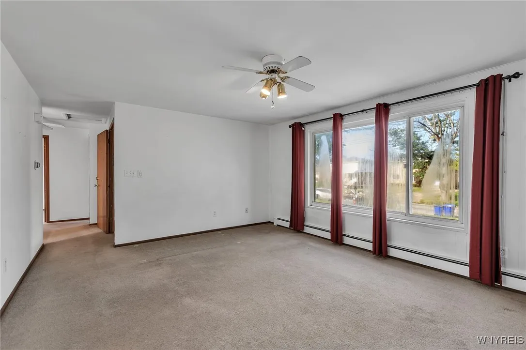 91 Jasmine Avenue, West Seneca, New York 14224, West Seneca, New York 14224, 4 Bedrooms Bedrooms, ,2 BathroomsBathrooms,Residential,For Sale,91 Jasmine Avenue, West Seneca, New York 14224,0,B1629967