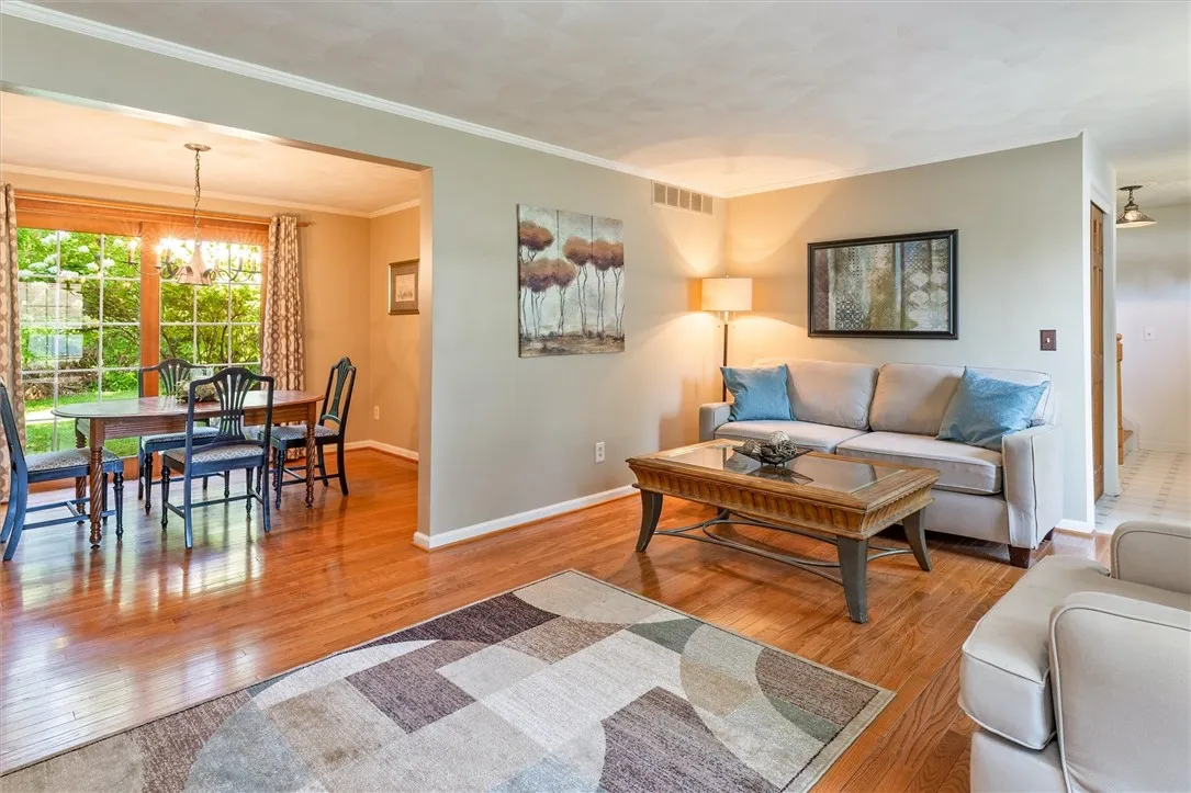 115 Crossroads Lane, Greece, New York 14612, Greece, New York 14612, 3 Bedrooms Bedrooms, 9 Rooms Rooms,1 BathroomBathrooms,Residential,For Sale,115 Crossroads Lane, Greece, New York 14612,0,R1636138