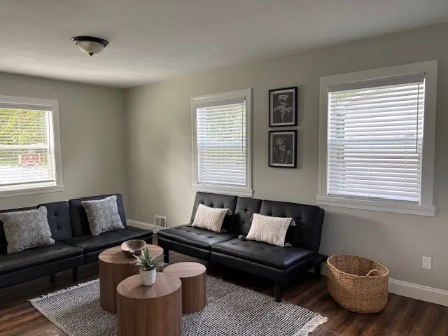 81 Mobile Drive, Greece, New York 14616, Greece, New York 14616, 3 Bedrooms Bedrooms, 9 Rooms Rooms,1 BathroomBathrooms,Residential,For Sale,81 Mobile Drive, Greece, New York 14616,0,R1637038