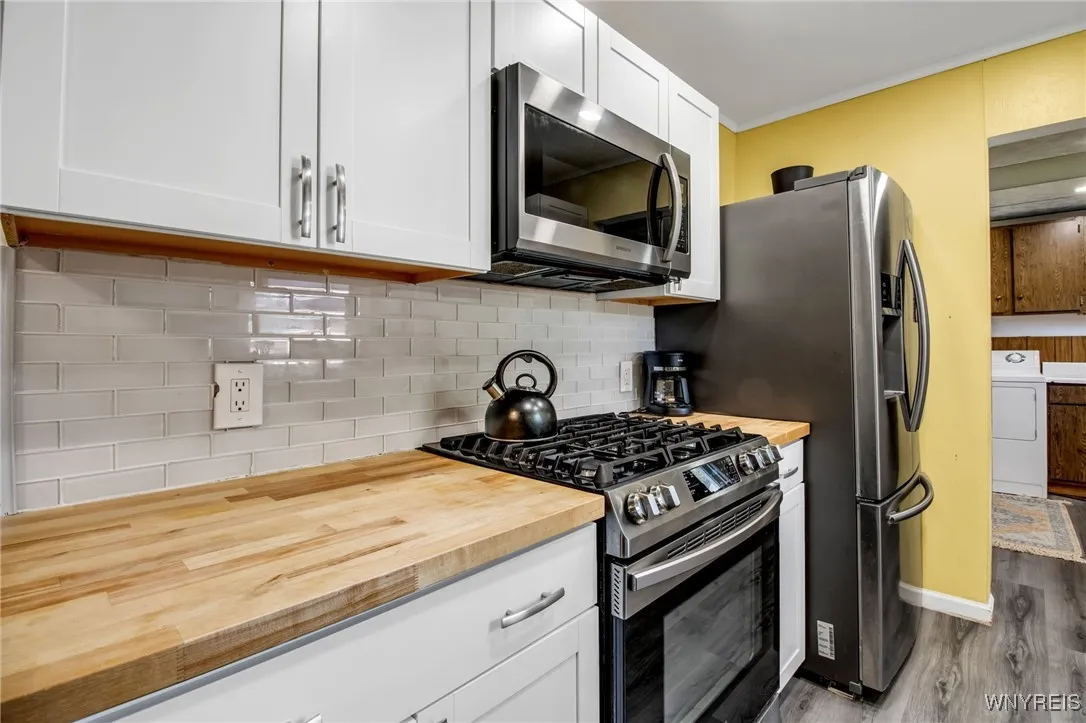 253 Wellington Avenue, Tonawanda, New York 14223, Tonawanda, New York 14223, 3 Bedrooms Bedrooms, 8 Rooms Rooms,1 BathroomBathrooms,Residential,For Sale,253 Wellington Avenue, Tonawanda, New York 14223,0,B1637029
