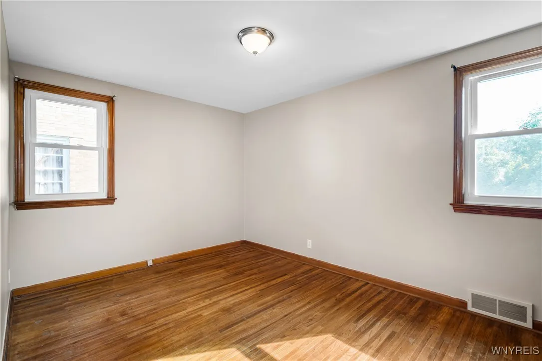 187 Dwyer Street, West Seneca, New York 14224, West Seneca, New York 14224, 3 Bedrooms Bedrooms, 6 Rooms Rooms,1 BathroomBathrooms,Residential,For Sale,187 Dwyer Street, West Seneca, New York 14224,0,B1634971