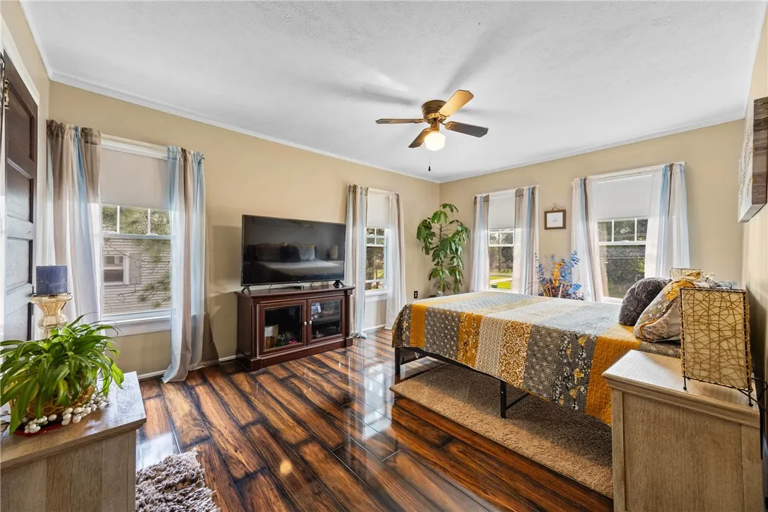 318 Thomas Avenue, Irondequoit, New York 14617, Irondequoit, New York 14617, 3 Bedrooms Bedrooms, 8 Rooms Rooms,1 BathroomBathrooms,Residential,Closed,318 Thomas Avenue, Irondequoit, New York 14617,0,R1636751