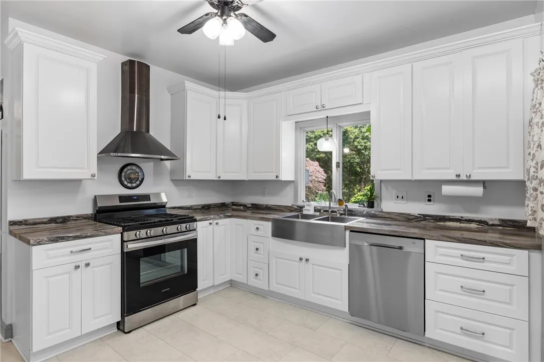 318 Thomas Avenue, Irondequoit, New York 14617, Irondequoit, New York 14617, 3 Bedrooms Bedrooms, 8 Rooms Rooms,1 BathroomBathrooms,Residential,Closed,318 Thomas Avenue, Irondequoit, New York 14617,0,R1636751