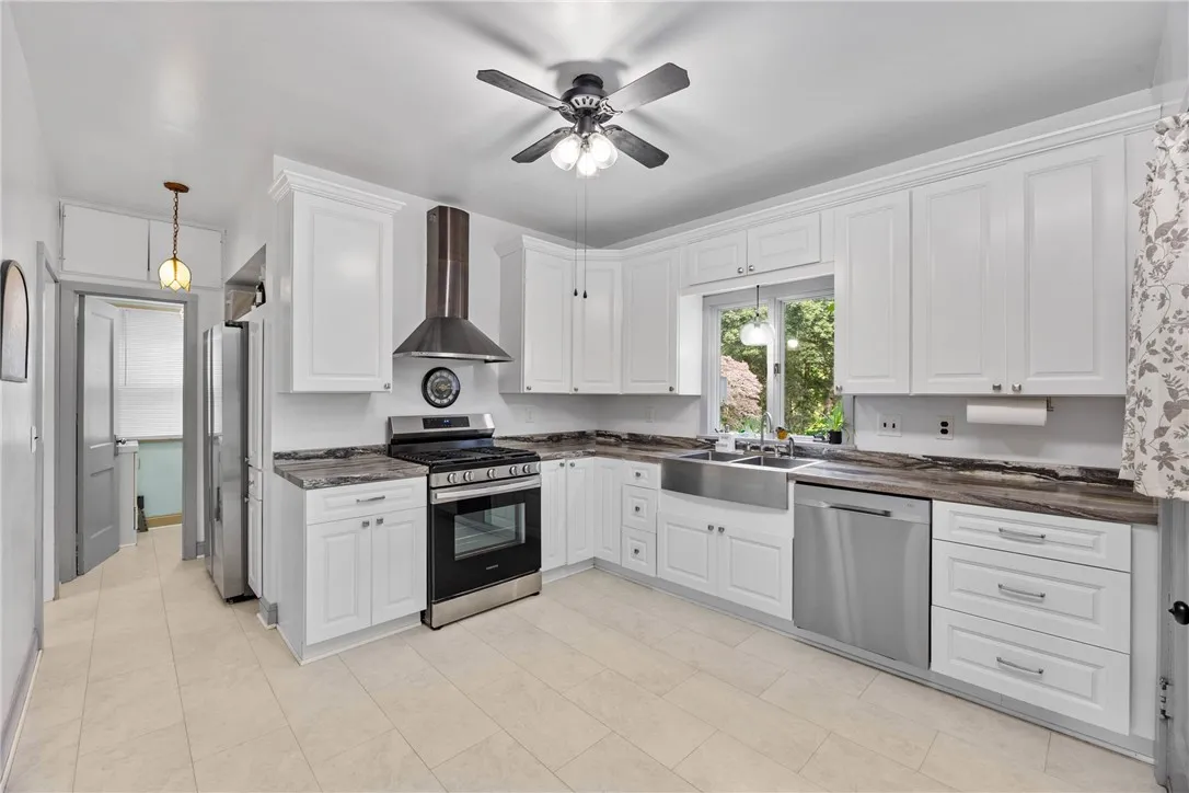 318 Thomas Avenue, Irondequoit, New York 14617, Irondequoit, New York 14617, 3 Bedrooms Bedrooms, 8 Rooms Rooms,1 BathroomBathrooms,Residential,Closed,318 Thomas Avenue, Irondequoit, New York 14617,0,R1636751