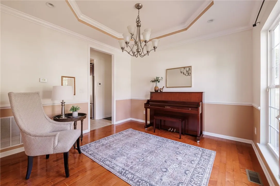 81 Woodgreen Drive, Pittsford, New York 14534, Pittsford, New York 14534, 4 Bedrooms Bedrooms, 8 Rooms Rooms,2 BathroomsBathrooms,Residential,Closed,81 Woodgreen Drive, Pittsford, New York 14534,0,R1633922