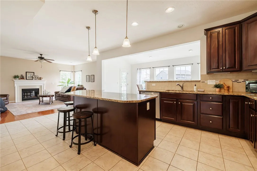 81 Woodgreen Drive, Pittsford, New York 14534, Pittsford, New York 14534, 4 Bedrooms Bedrooms, 8 Rooms Rooms,2 BathroomsBathrooms,Residential,Closed,81 Woodgreen Drive, Pittsford, New York 14534,0,R1633922