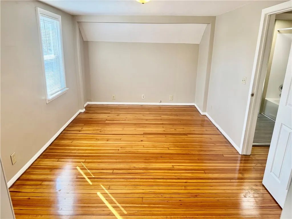 86 Villa Street, Rochester, New York 14606, Rochester, New York 14606, 3 Bedrooms Bedrooms, 6 Rooms Rooms,1 BathroomBathrooms,Residential,Closed,86 Villa Street, Rochester, New York 14606,0,R1637076