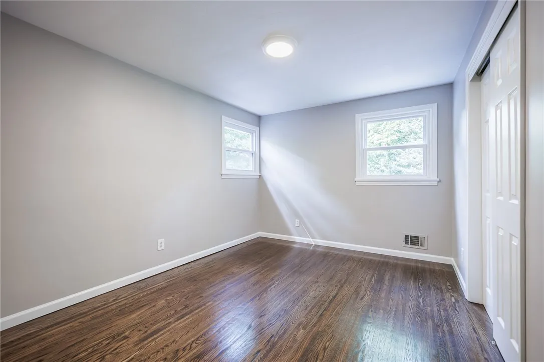 11 Log Cabin Circle, Perinton, New York 14450, Perinton, New York 14450, 5 Bedrooms Bedrooms, 9 Rooms Rooms,2 BathroomsBathrooms,Residential,Closed,11 Log Cabin Circle, Perinton, New York 14450,0,R1636782