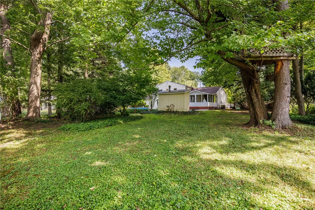 11 Log Cabin Circle, Perinton, New York 14450, Perinton, New York 14450, 5 Bedrooms Bedrooms, 9 Rooms Rooms,2 BathroomsBathrooms,Residential,Closed,11 Log Cabin Circle, Perinton, New York 14450,0,R1636782