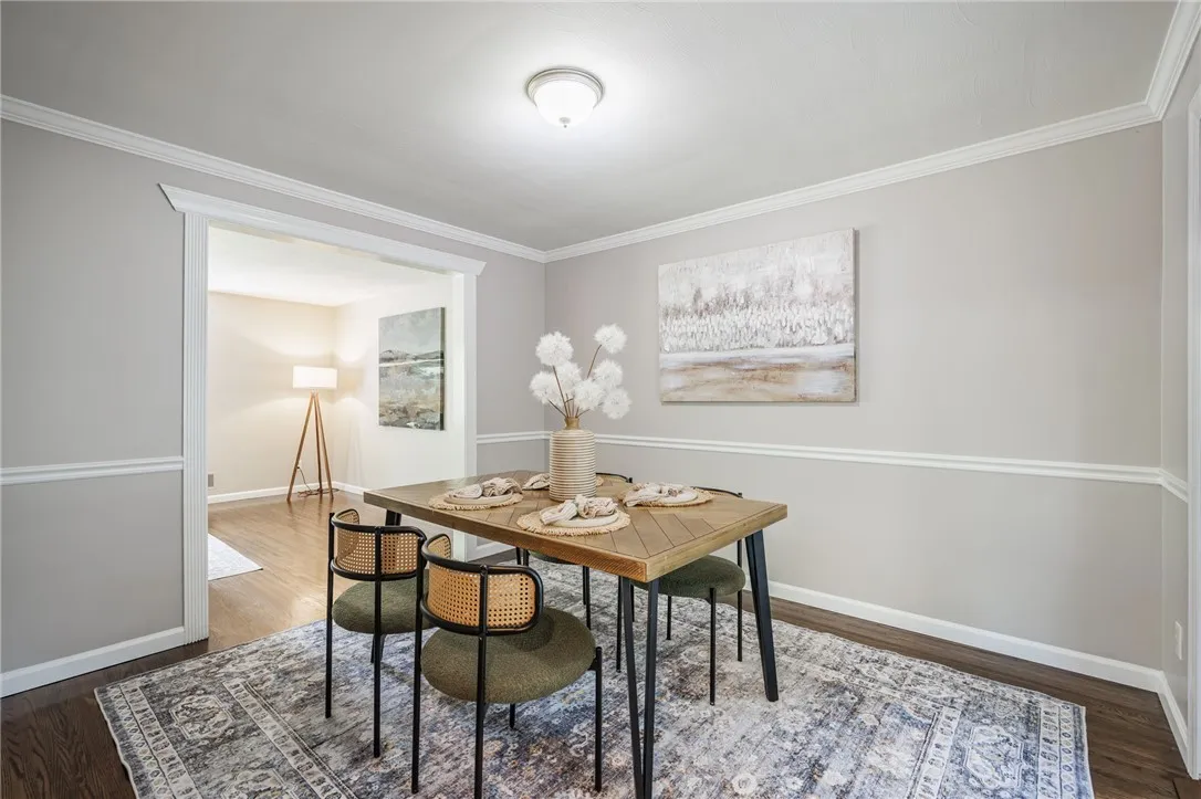 11 Log Cabin Circle, Perinton, New York 14450, Perinton, New York 14450, 5 Bedrooms Bedrooms, 9 Rooms Rooms,2 BathroomsBathrooms,Residential,Closed,11 Log Cabin Circle, Perinton, New York 14450,0,R1636782