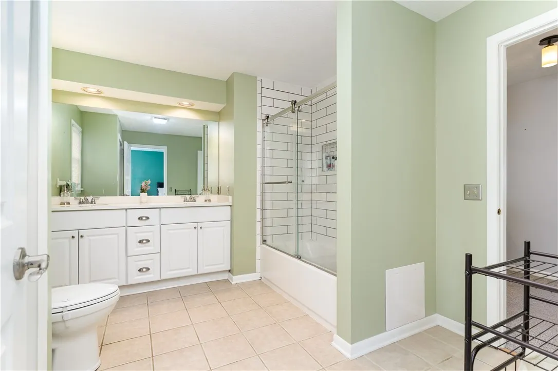 200 Lac Kine Drive, Brighton, New York 14618, Brighton, New York 14618, 2 Bedrooms Bedrooms, 6 Rooms Rooms,1 BathroomBathrooms,Residential,Closed,200 Lac Kine Drive, Brighton, New York 14618,0,R1633216