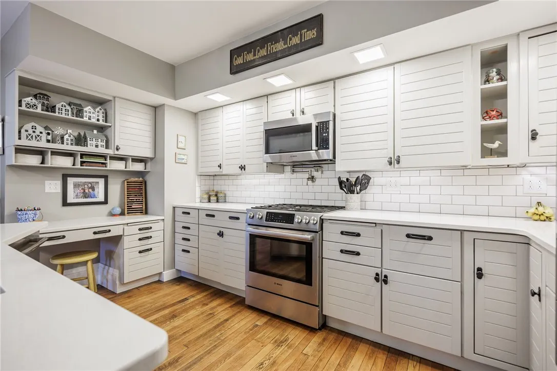 55 Fort Hill Avenue, Canandaigua City, New York 14, Canandaigua City, New York 14424, 4 Bedrooms Bedrooms, 10 Rooms Rooms,2 BathroomsBathrooms,Residential,Closed,55 Fort Hill Avenue, Canandaigua City, New York 14,0,R1635815