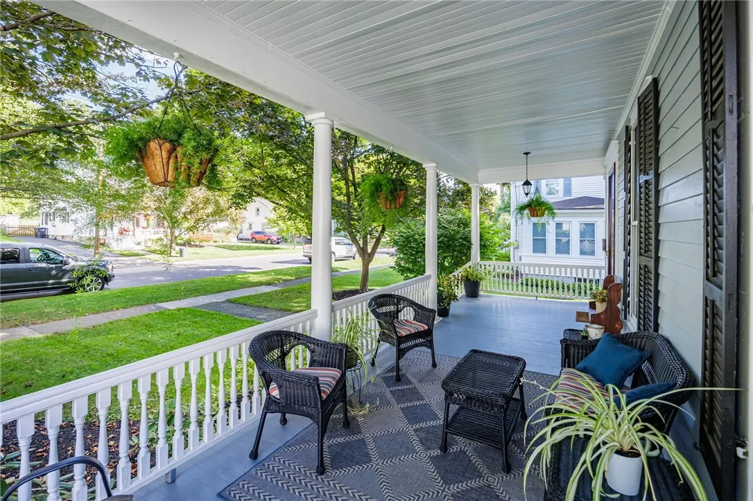 55 Fort Hill Avenue, Canandaigua City, New York 14, Canandaigua City, New York 14424, 4 Bedrooms Bedrooms, 10 Rooms Rooms,2 BathroomsBathrooms,Residential,Closed,55 Fort Hill Avenue, Canandaigua City, New York 14,0,R1635815