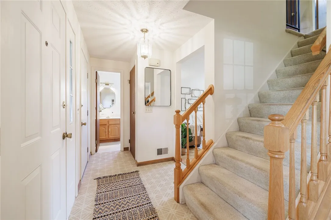 67 Winfield Lane, Webster, New York 14580, Webster, New York 14580, 3 Bedrooms Bedrooms, 7 Rooms Rooms,1 BathroomBathrooms,Residential,Closed,67 Winfield Lane, Webster, New York 14580,0,R1633861