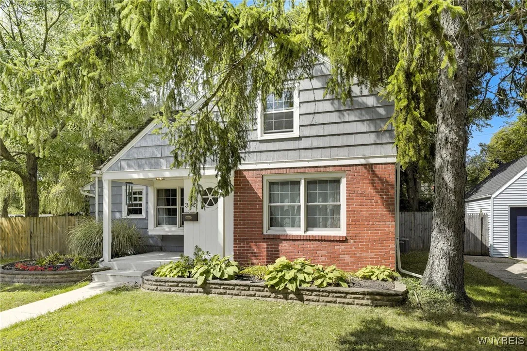 375 Walton Drive, Amherst, New York 14226, Amherst, New York 14226, 3 Bedrooms Bedrooms, 6 Rooms Rooms,1 BathroomBathrooms,Residential,For Sale,375 Walton Drive, Amherst, New York 14226,0,B1637133