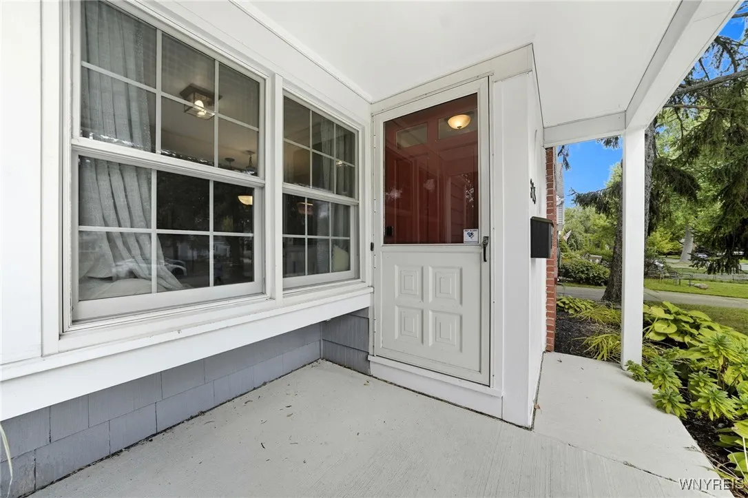 375 Walton Drive, Amherst, New York 14226, Amherst, New York 14226, 3 Bedrooms Bedrooms, 6 Rooms Rooms,1 BathroomBathrooms,Residential,For Sale,375 Walton Drive, Amherst, New York 14226,0,B1637133