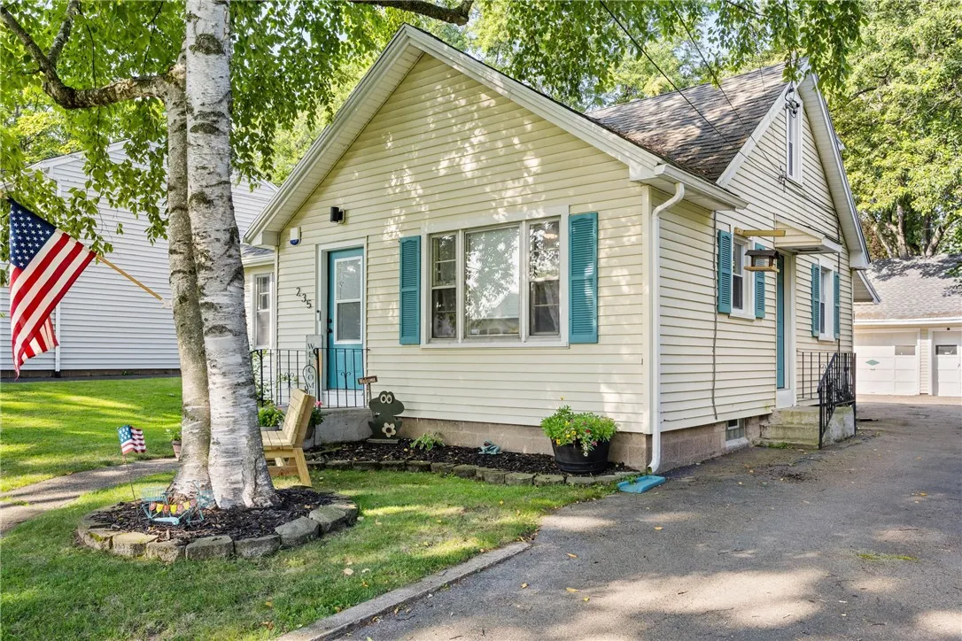 235 Eugene Street, Gates, New York 14606, Gates, New York 14606, 4 Bedrooms Bedrooms, 10 Rooms Rooms,2 BathroomsBathrooms,Residential,Closed,235 Eugene Street, Gates, New York 14606,0,R1636836