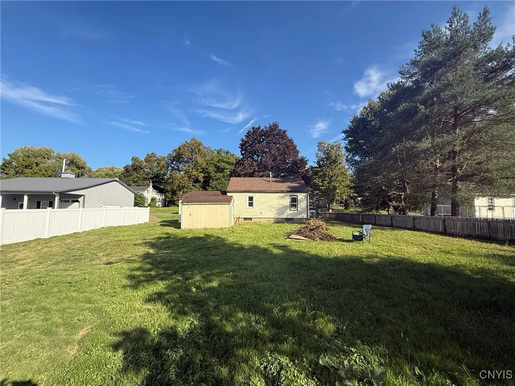 115 Lock Street, Schroeppel, New York 13135, Schroeppel, New York 13135, 2 Bedrooms Bedrooms, 3 Rooms Rooms,1 BathroomBathrooms,Residential,Closed,115 Lock Street, Schroeppel, New York 13135,0,S1633492