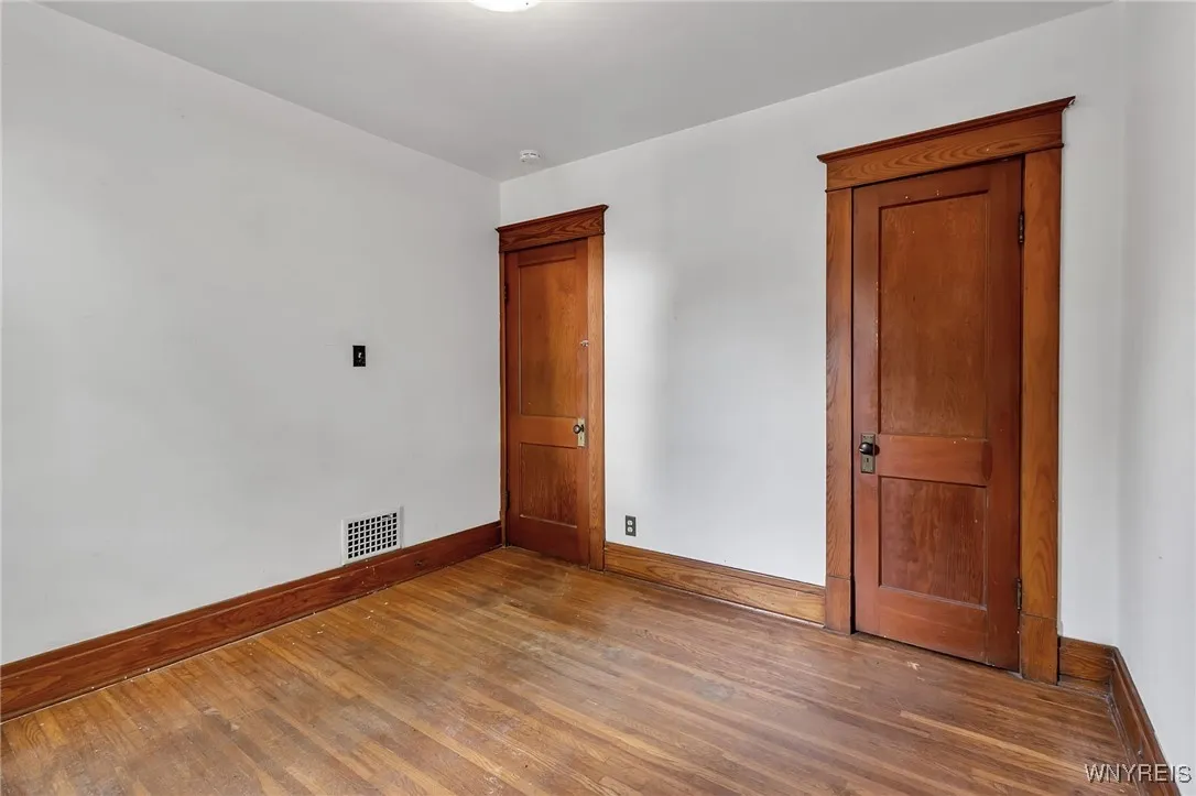 324 Esser Avenue, Buffalo, New York 14207, Buffalo, New York 14207, 3 Bedrooms Bedrooms, 7 Rooms Rooms,1 BathroomBathrooms,Residential,Closed,324 Esser Avenue, Buffalo, New York 14207,0,B1636276