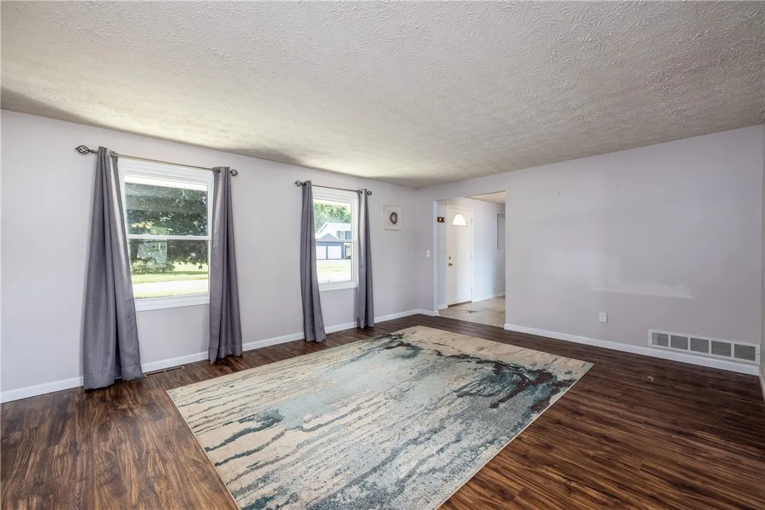 462 Crosby Lane, Greece, New York 14612, Greece, New York 14612, 3 Bedrooms Bedrooms, 7 Rooms Rooms,1 BathroomBathrooms,Residential,Closed,462 Crosby Lane, Greece, New York 14612,0,R1633588