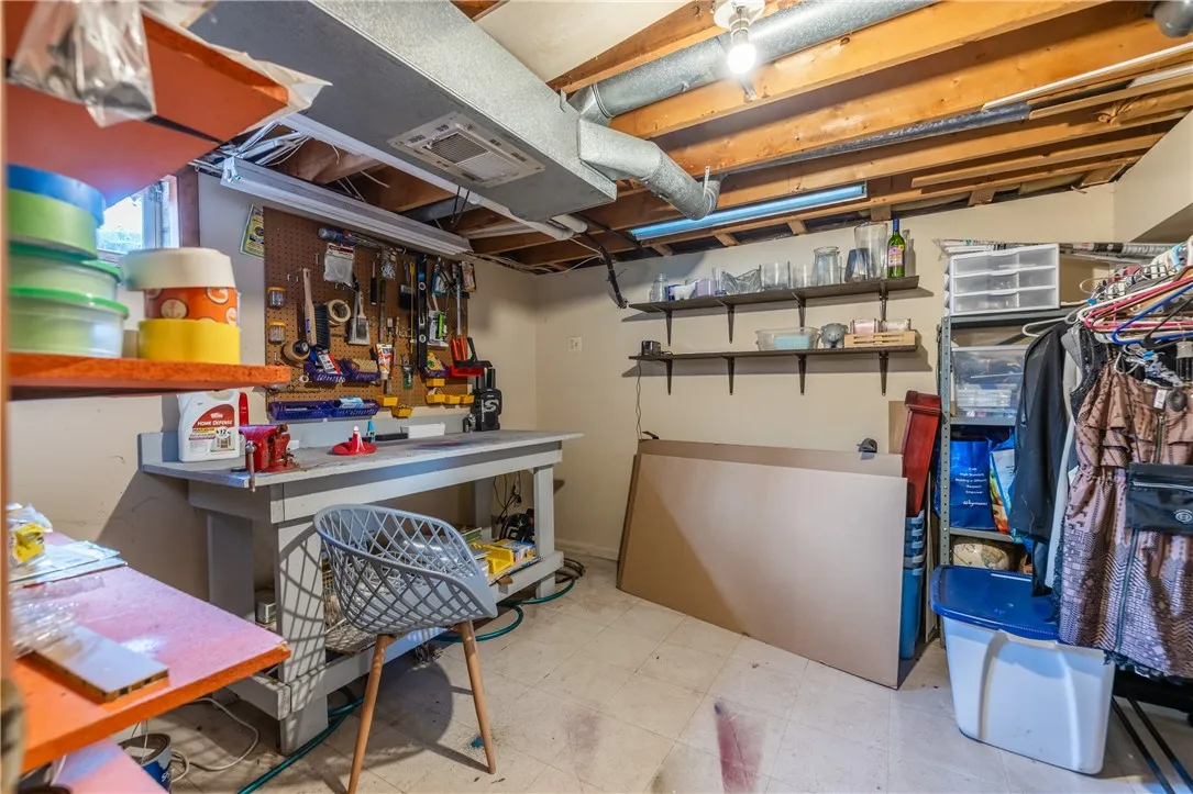 462 Crosby Lane, Greece, New York 14612, Greece, New York 14612, 3 Bedrooms Bedrooms, 7 Rooms Rooms,1 BathroomBathrooms,Residential,Closed,462 Crosby Lane, Greece, New York 14612,0,R1633588