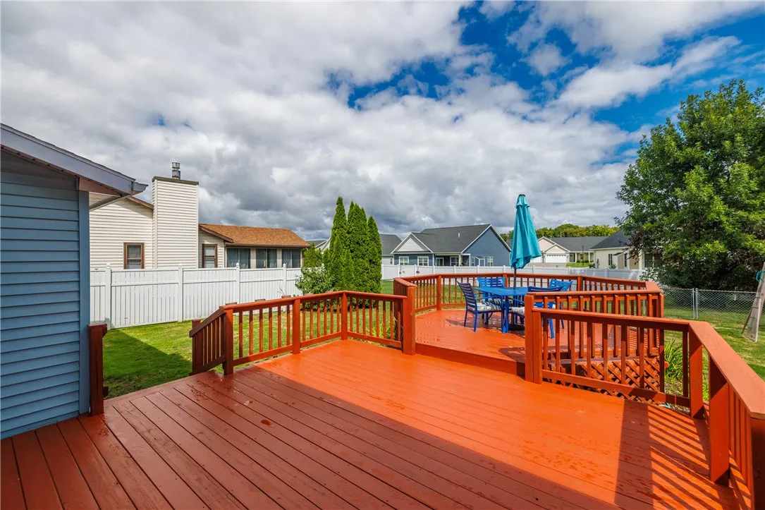 462 Crosby Lane, Greece, New York 14612, Greece, New York 14612, 3 Bedrooms Bedrooms, 7 Rooms Rooms,1 BathroomBathrooms,Residential,Closed,462 Crosby Lane, Greece, New York 14612,0,R1633588